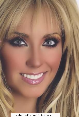 anahi sau barbie? mia colluci